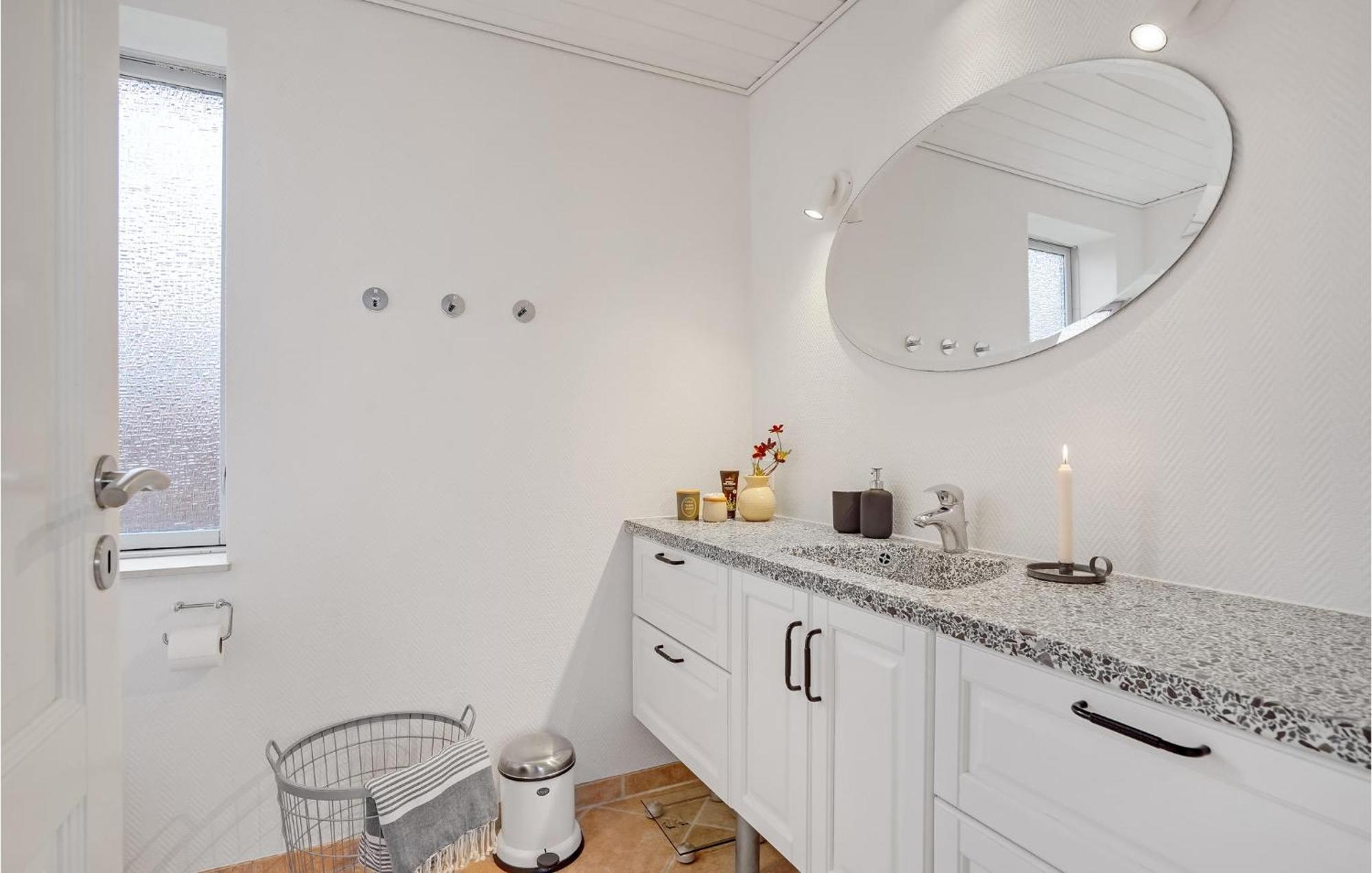 Gorgeous Home In Sunds With Kitchen Luaran gambar